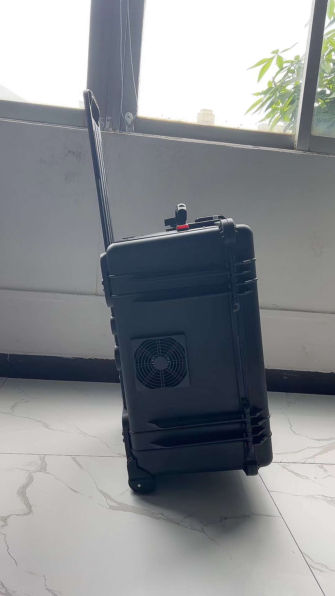 宾县手拉箱型移动通信干扰器